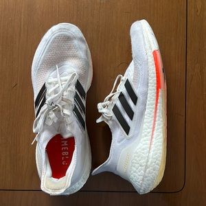 Adidas Ultraboost 22